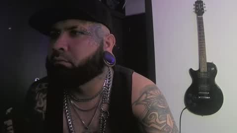 Snapshot of darkclothes chatting on 01/04/25, 05:37 darkclothes online show from 01/04/25, 05:37