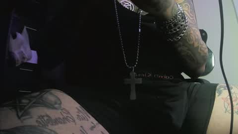 Snapshot of darkclothes chatting on 01/04/25, 08:37 darkclothes online show from 01/04/25, 08:37