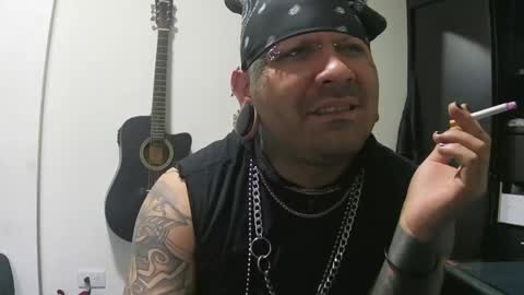 Snapshot of darkclothes chatting on 01/22/25, 02:04 darkclothes online show from 01/22/25, 02:04