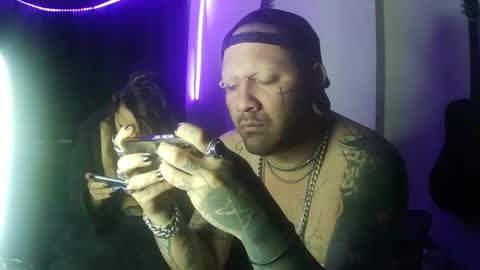 Snapshot of darkclothes chatting on 01/23/25, 07:00 darkclothes online show from 01/23/25, 07:00