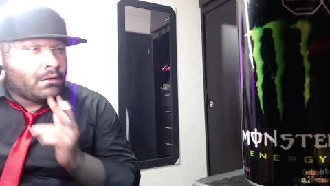 Snapshot of darkclothes chatting on 02/15/25, 05:41 darkclothes online show from 02/15/25, 05:41