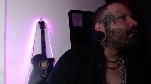 Snapshot of darkclothes chatting on 02/16/25, 08:32 darkclothes online show from 02/16/25, 08:32