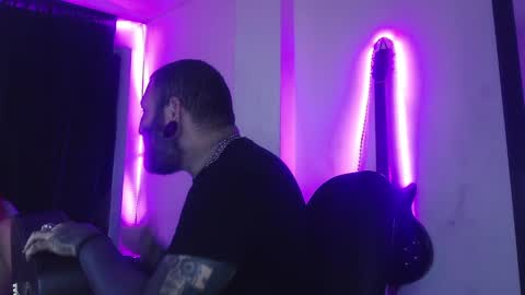 Snapshot of darkclothes chatting on 02/26/25, 08:04 darkclothes online show from 02/26/25, 08:04