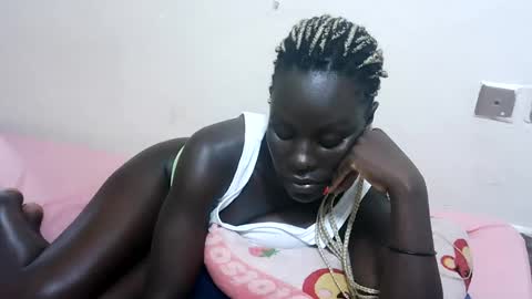 Snapshot of darkcrave57 chatting on 07/18/26, 05:28 Minas online show from 07/18/26, 05:28