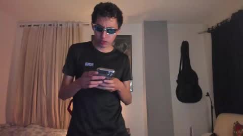 Snapshot of darkdesire_1 chatting on 01/25/25, 02:58 darkdesire_1 online show from 01/25/25, 02:58