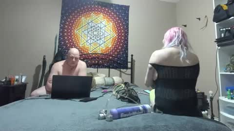 Snapshot of darkestparadox chatting on 01/21/25, 07:58 Darkest Paradox online show from 01/21/25, 07:58