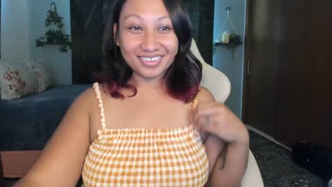 Snapshot of darkfairys chatting on 09/30/25, 06:24 SweetCreamer online show from 09/30/25, 06:24
