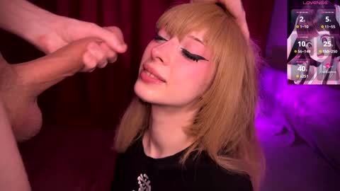 Snapshot of darkfirenight chatting on 12/26/24, 01:54 Yuu online show from 12/26/24, 01:54