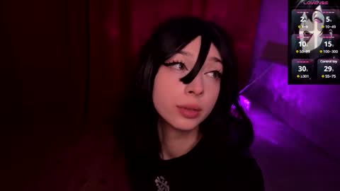 Snapshot of darkfirenight chatting on 02/22/25, 09:23 Yuu online show from 02/22/25, 09:23