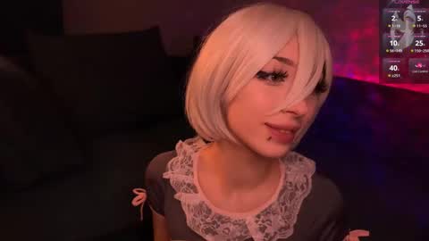 Snapshot of darkfirenight chatting on 11/05/25, 04:56 Yuu online show from 11/05/25, 04:56