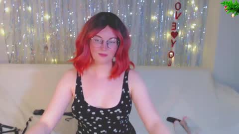 Snapshot of darkheto chatting on 12/20/24, 01:00 Kelly online show from 12/20/24, 01:00