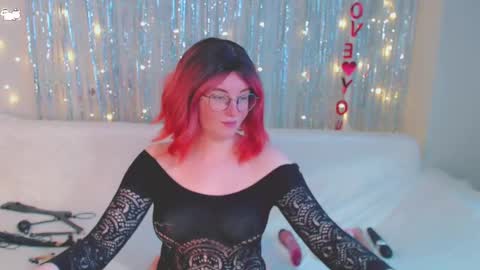 Snapshot of darkheto chatting on 01/09/25, 08:34 Kelly online show from 01/09/25, 08:34