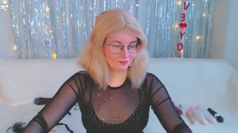 Snapshot of darkheto chatting on 03/06/25, 06:30 Kelly online show from 03/06/25, 06:30