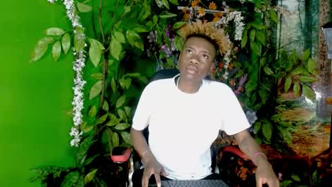 Snapshot of darkiin_ftm_ chatting on 02/28/26, 04:02 darkiin_ftm_ online show from 02/28/26, 04:02