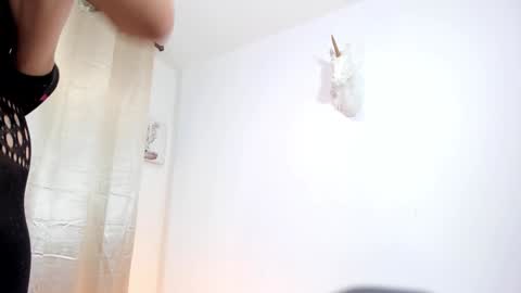 Snapshot of darkinstincts chatting on 01/23/25, 04:59 Antonella and Sofia online show from 01/23/25, 04:59