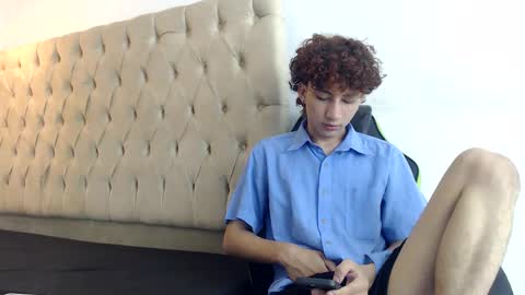 Snapshot of darkknightx01 chatting on 11/05/25, 01:38 darkknightx01 online show from 11/05/25, 01:38