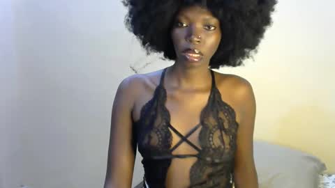 Snapshot of darkmajesty254 chatting on 02/26/26, 07:24 berry black online show from 02/26/26, 07:24