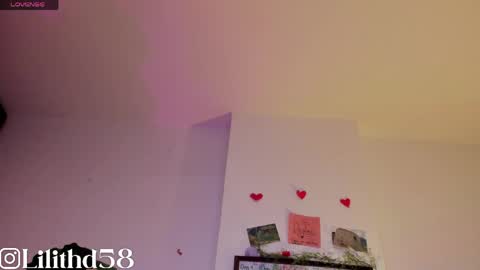 Snapshot of darknes_lilith18 chatting on 04/17/26, 02:47 darknes_lilith18 online show from 04/17/26, 02:47