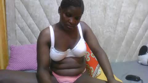 Snapshot of darknipples2 chatting on 03/25/26, 11:27 SHANICE online show from 03/25/26, 11:27