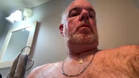 darknite083072 online show from 11/19/25, 11:32