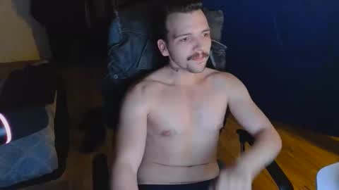 Snapshot of darknovelclown chatting on 03/13/26, 03:13 darknovelclown online show from 03/13/26, 03:13