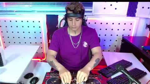 DARKO0717 online show from 10/25/25, 01:46