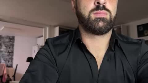 Snapshot of darko_23 chatting on 09/30/25, 05:23 darko_23 online show from 09/30/25, 05:23