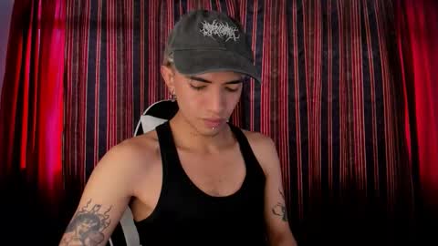 Snapshot of darkodark0 chatting on 11/06/25, 08:10 Darko online show from 11/06/25, 08:10