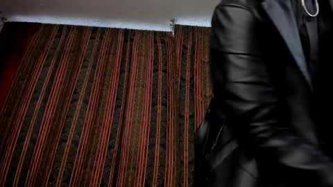 Snapshot of darkodark0 chatting on 11/11/25, 09:15 Darko online show from 11/11/25, 09:15