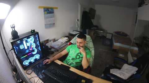 Snapshot of darkschneider_ chatting on 01/11/25, 03:34 darkschneider_ online show from 01/11/25, 03:34