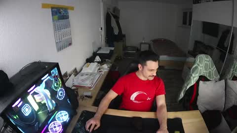 Snapshot of darkschneider_ chatting on 01/28/25, 12:36 darkschneider_ online show from 01/28/25, 12:36