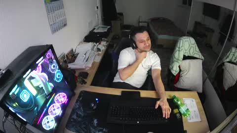 Snapshot of darkschneider_ chatting on 02/08/25, 12:28 darkschneider_ online show from 02/08/25, 12:28