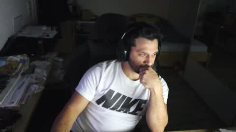 Snapshot of darkschneider_ chatting on 10/05/25, 09:34 darkschneider_ online show from 10/05/25, 09:34