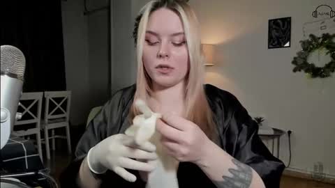 Miss Tailor  online show from 02/14/25, 11:09