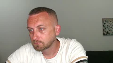 Snapshot of darksiderr13 chatting on 04/07/26, 03:29 Tony online show from 04/07/26, 03:29