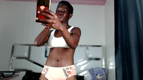 darkskin_quin online show from 04/02/26, 07:39