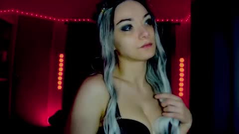 Snapshot of darkskullmistress chatting on 03/26/26, 03:34 roseredgoddess online show from 03/26/26, 03:34