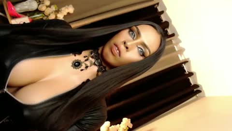 HAPPY BIRTHDAY MISTRESS MADRIANA online show from 02/28/25, 09:47