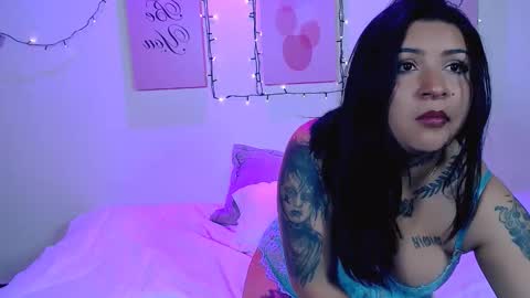 Snapshot of darksweetmini chatting on 03/04/26, 08:04 Darksweetmini online show from 03/04/26, 08:04