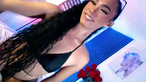 Snapshot of darkxmonica1111 chatting on 11/04/25, 04:44 its me monica online show from 11/04/25, 04:44