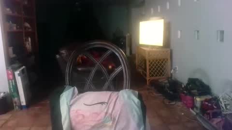 Snapshot of darla_darling1222101 chatting on 04/01/26, 04:24 darla_darling1222101 online show from 04/01/26, 04:24