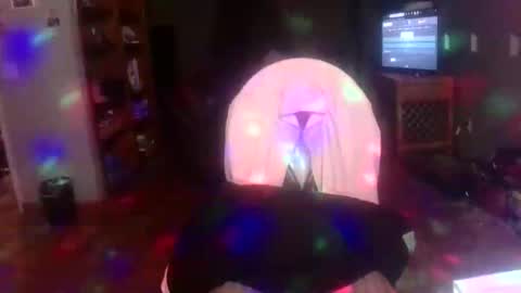 Snapshot of darla_darling1222101 chatting on 04/17/26, 02:25 darla_darling1222101 online show from 04/17/26, 02:25