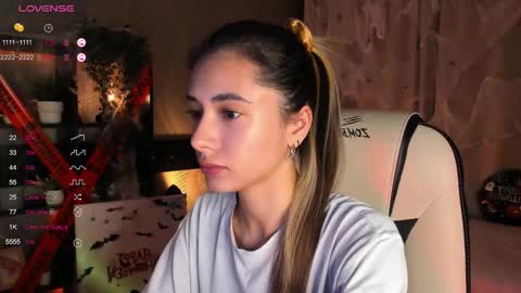 Snapshot of darlabelle chatting on 11/03/25, 03:30 Belle online show from 11/03/25, 03:30