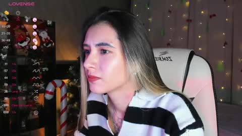 Snapshot of darlabelle chatting on 12/17/25, 03:56 Belle online show from 12/17/25, 03:56