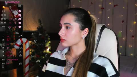 Snapshot of darlabelle chatting on 12/18/25, 03:56 Belle online show from 12/18/25, 03:56