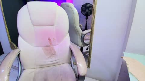 Darling online show from 01/18/25, 03:49