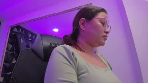 Darling online show from 04/14/26, 01:39