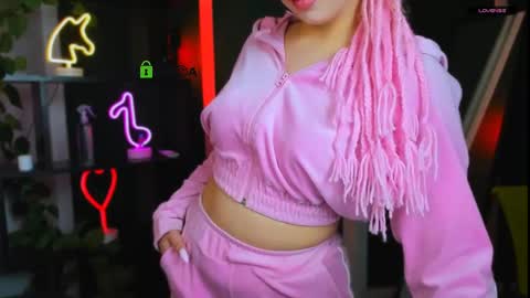 Snapshot of darly_honey chatting on 04/21/26, 05:03 darly honey online show from 04/21/26, 05:03