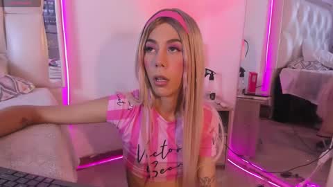 Snapshot of darlyn_tenderhot__ chatting on 03/11/26, 05:52 darlyn_tenderhot__ online show from 03/11/26, 05:52