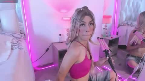 Snapshot of darlyn_tenderhot__ chatting on 04/09/26, 02:44 darlyn_tenderhot__ online show from 04/09/26, 02:44